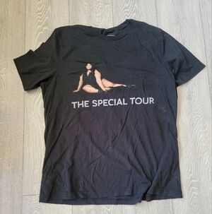 Lizzo 2022 Tour Shirt